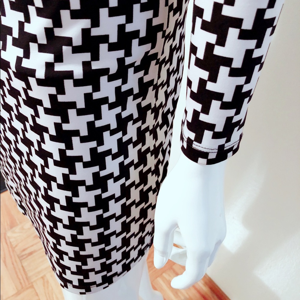 Houndstooth jersey shift dress